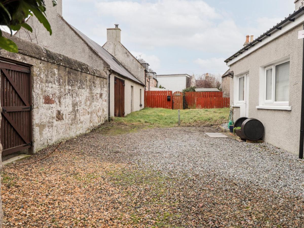 Griffin Cottage ネアン エクステリア 写真